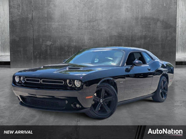 2017 Dodge Challenger R/T RWD photo