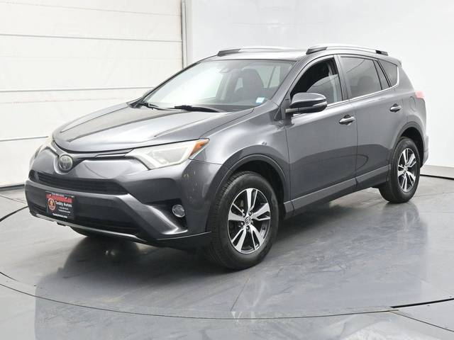 2018 Toyota RAV4 XLE AWD photo