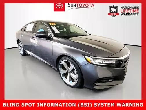 2018 Honda Accord Touring 2.0T FWD photo