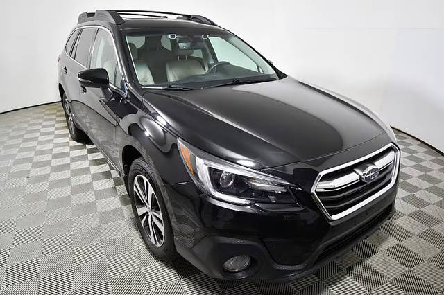 2018 Subaru Outback Limited AWD photo