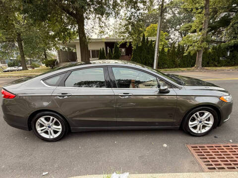 2018 Ford Fusion SE FWD photo