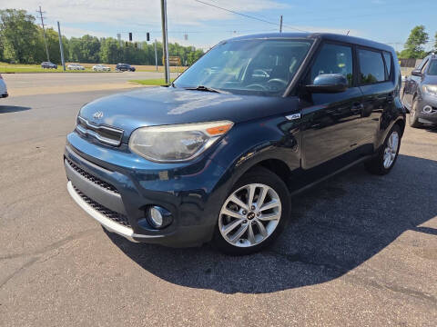 2017 Kia Soul + FWD photo