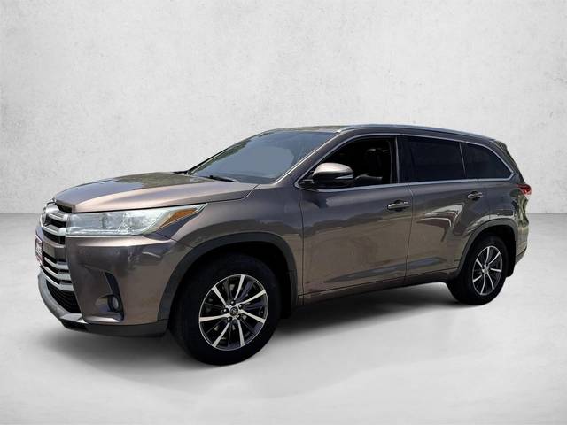 2018 Toyota Highlander XLE AWD photo