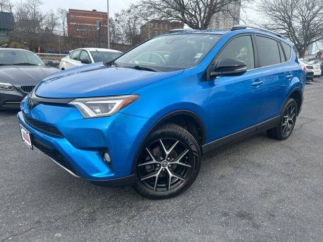 2018 Toyota RAV4 SE AWD photo