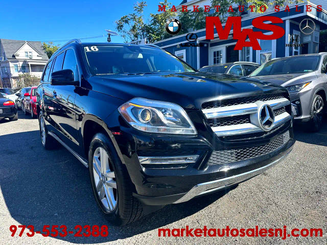 2016 Mercedes-Benz GL-Class GL 450 AWD photo