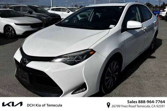 2018 Toyota Corolla XLE FWD photo