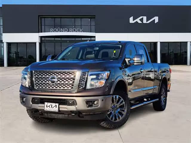 2018 Nissan Titan XD Platinum Reserve 4WD photo
