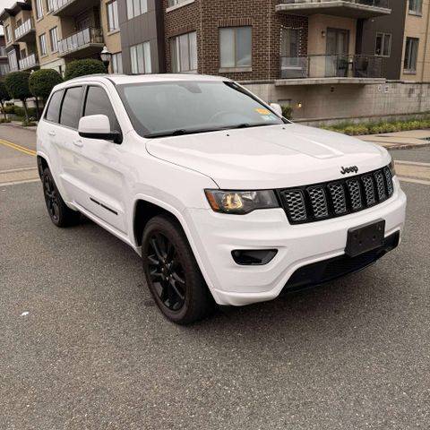 2018 Jeep Grand Cherokee Altitude 4WD photo