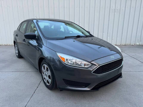 2018 Ford Focus S FWD photo