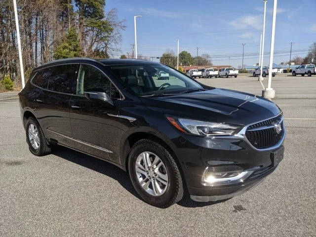 2018 Buick Enclave Essence AWD photo