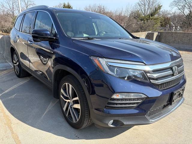 2018 Honda Pilot Touring AWD photo