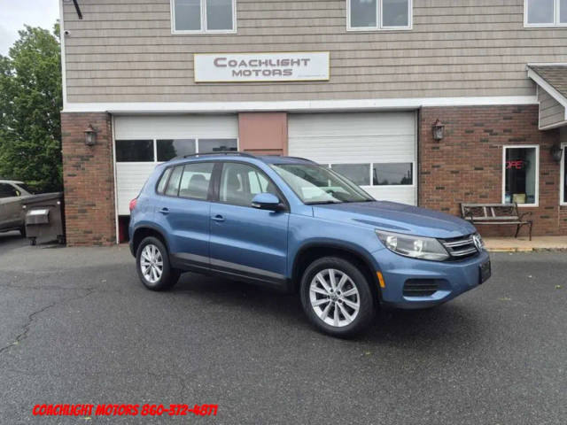 2017 Volkswagen Tiguan AWD photo