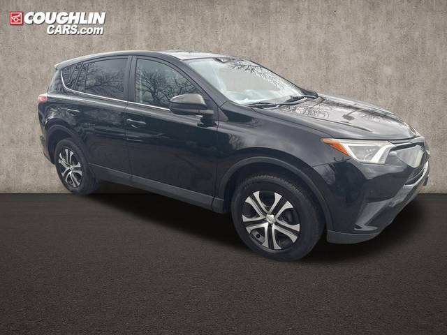 2018 Toyota RAV4 LE AWD photo