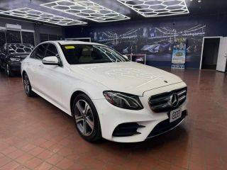 2018 Mercedes-Benz E-Class E 300 AWD photo
