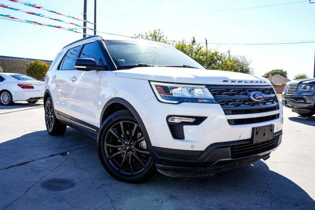 2018 Ford Explorer XLT FWD photo