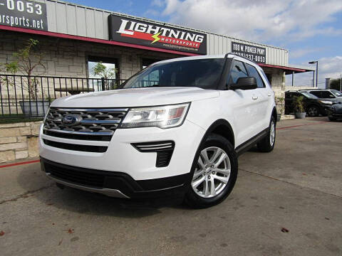 2018 Ford Explorer XLT 4WD photo