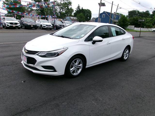 2018 Chevrolet Cruze LT FWD photo