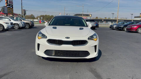 2018 Kia Stinger Premium RWD photo