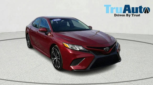 2018 Toyota Camry SE FWD photo