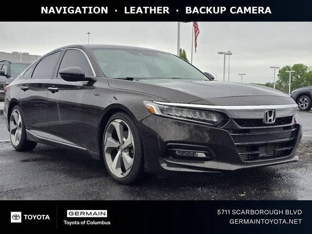 2018 Honda Accord Touring 1.5T FWD photo