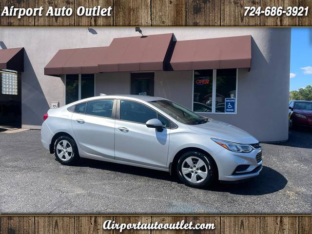 2018 Chevrolet Cruze LS FWD photo