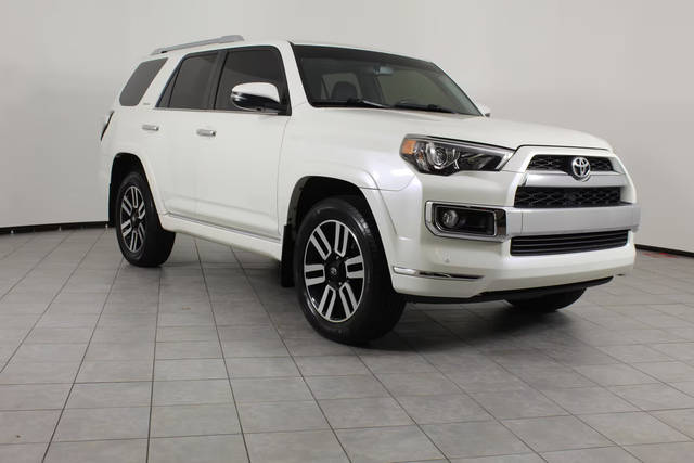 2018 Toyota 4Runner Limited 4WD photo