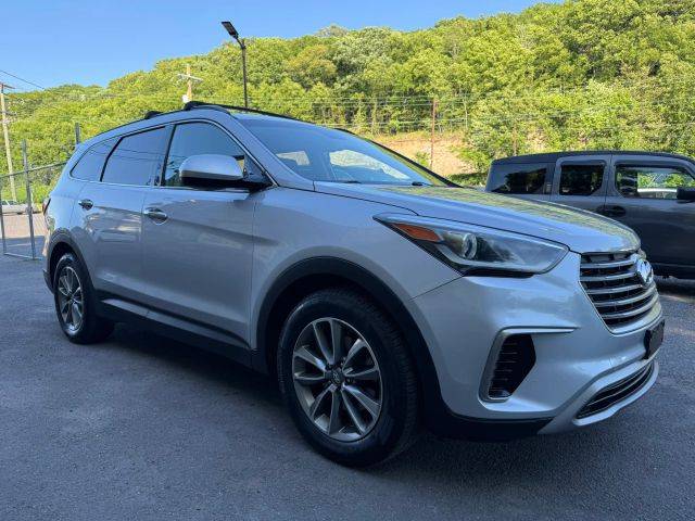 2017 Hyundai Santa Fe SE AWD photo