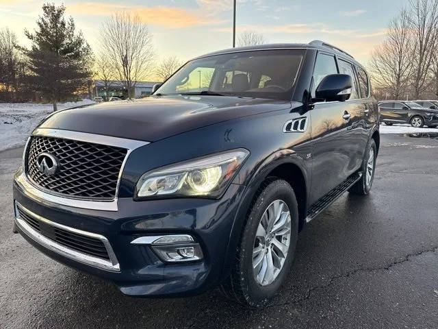 2017 Infiniti QX80  4WD photo