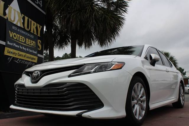 2018 Toyota Camry LE FWD photo