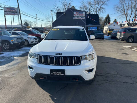 2018 Jeep Grand Cherokee Laredo E 4WD photo