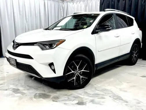 2018 Toyota RAV4 SE AWD photo