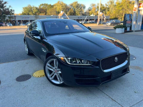 2018 Jaguar XE 30t Premium AWD photo