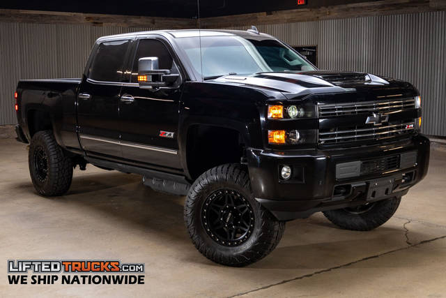 2018 Chevrolet Silverado 2500HD LTZ 4WD photo