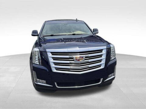 2018 Cadillac Escalade ESV Platinum 4WD photo