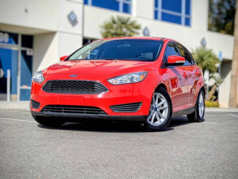 2016 Ford Focus SE FWD photo