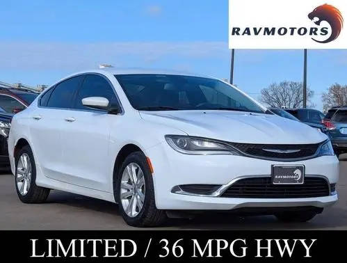 2015 Chrysler 200 Limited FWD photo