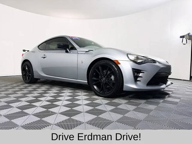 2018 Toyota 86 GT RWD photo