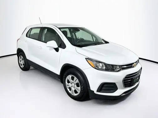 2018 Chevrolet Trax LS FWD photo
