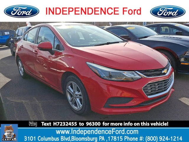 2017 Chevrolet Cruze LT FWD photo