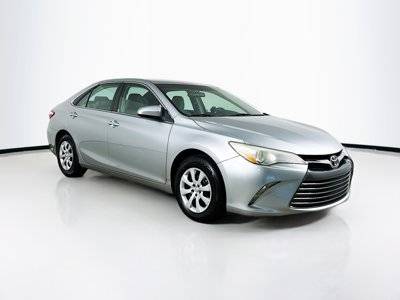 2015 Toyota Camry LE FWD photo