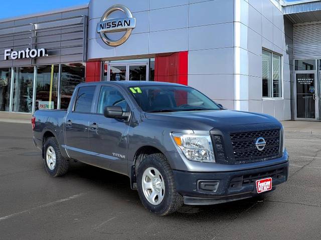 2017 Nissan Titan S 4WD photo