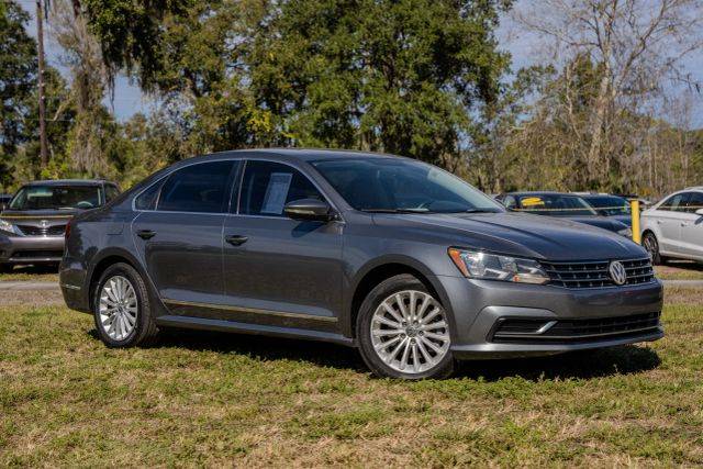 2017 Volkswagen Passat 1.8T SE FWD photo