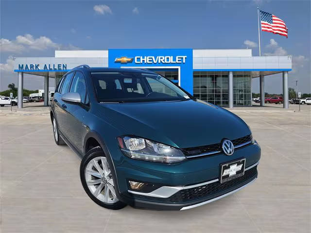 2018 Volkswagen Golf Alltrack S AWD photo