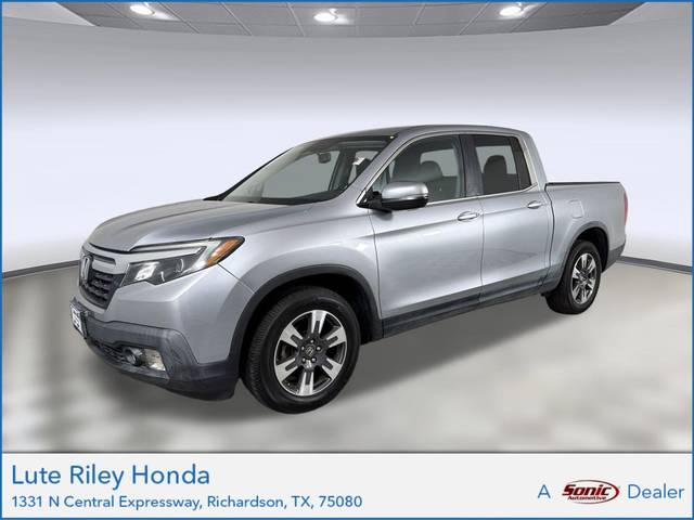 2018 Honda Ridgeline RTL-T FWD photo