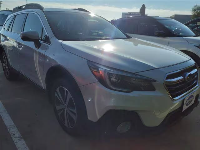 2018 Subaru Outback Limited AWD photo