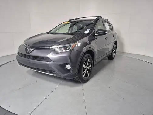 2018 Toyota RAV4 XLE AWD photo