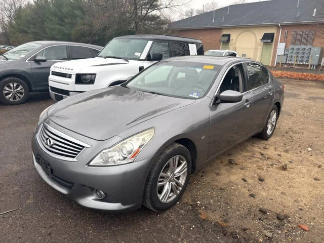 2015 Infiniti Q40  AWD photo