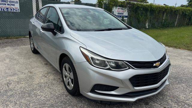 2018 Chevrolet Cruze LS FWD photo