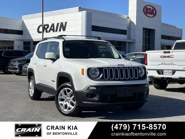 2016 Jeep Renegade Latitude 4WD photo