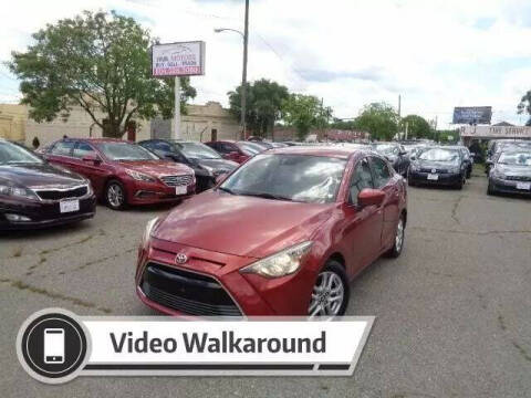 2018 Toyota Yaris  FWD photo